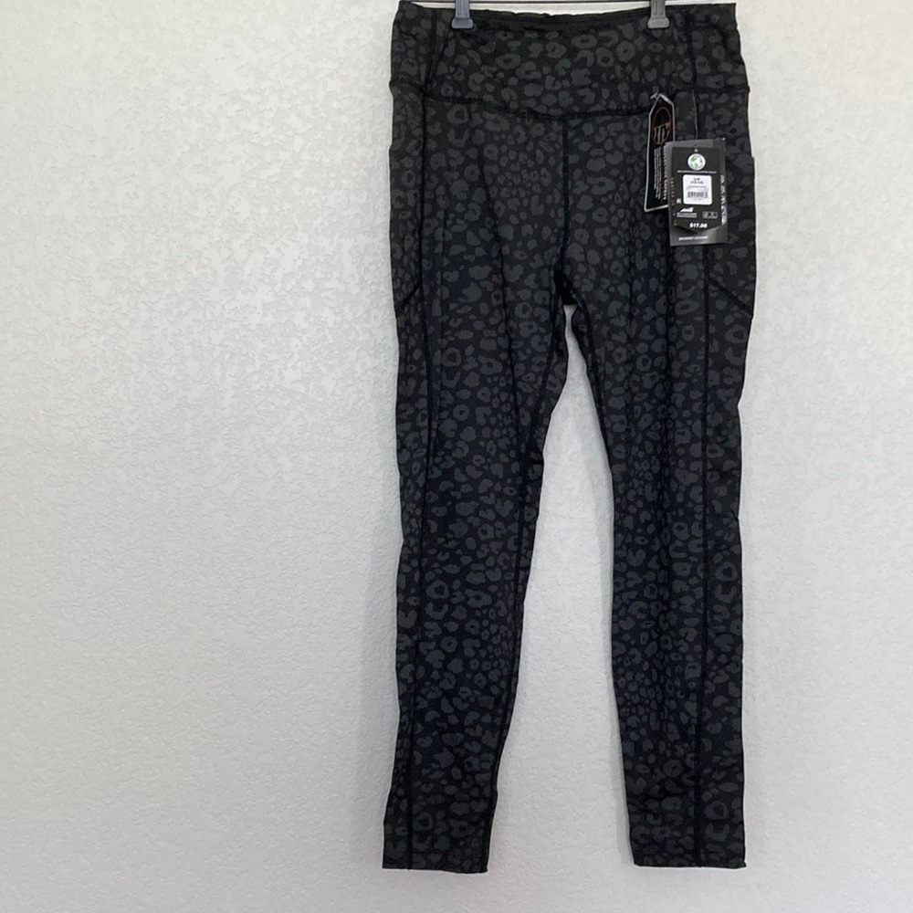Exercise leggings